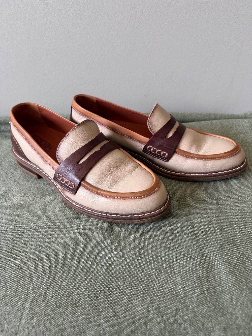 PIKOLINOS Cream and Brown Women's Penny Loafers